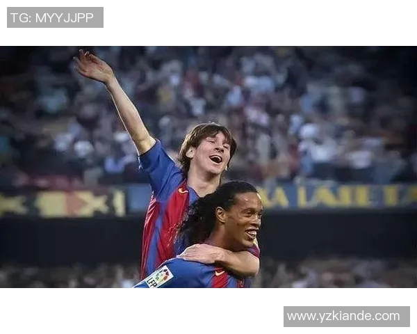 跨越时代的传奇聚首一张见证足球历史辉煌瞬间的合照